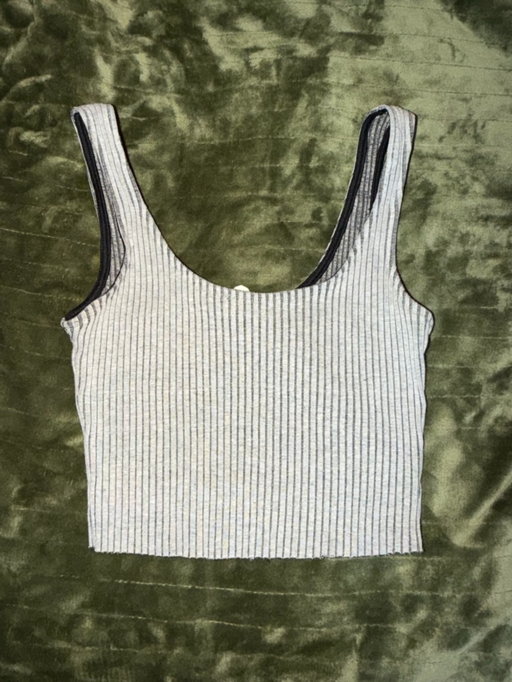 La Hearts Light Gray Ribbed Scoop Crop Tank with Black Trim